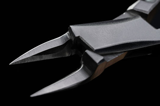 Straight edge –super fine point nippers – dull finish